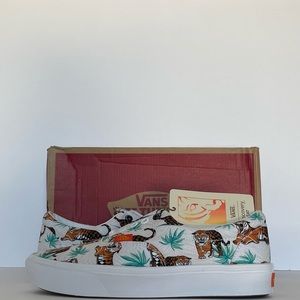 Vans Discovery Channel X Comfycush Era “Project Cat”